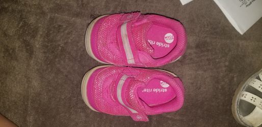Toddler shoes lot