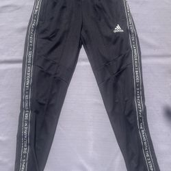 NWT Adidas Men’s Tiro 19 Wordmark Typography Training Track Pants Black Small FK9004