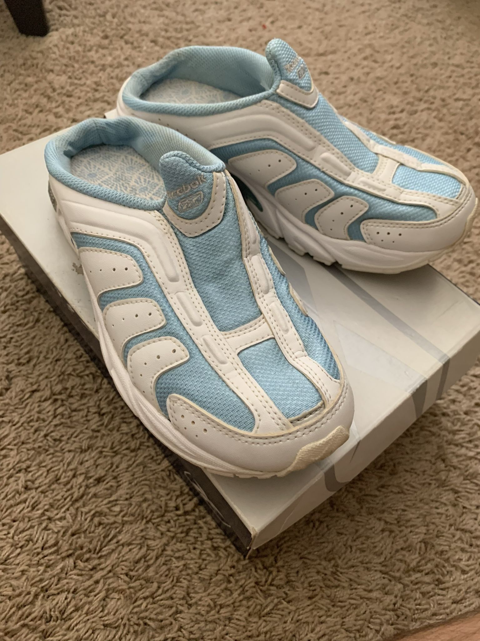 Reebok Size 6 1/2 Good Conditions