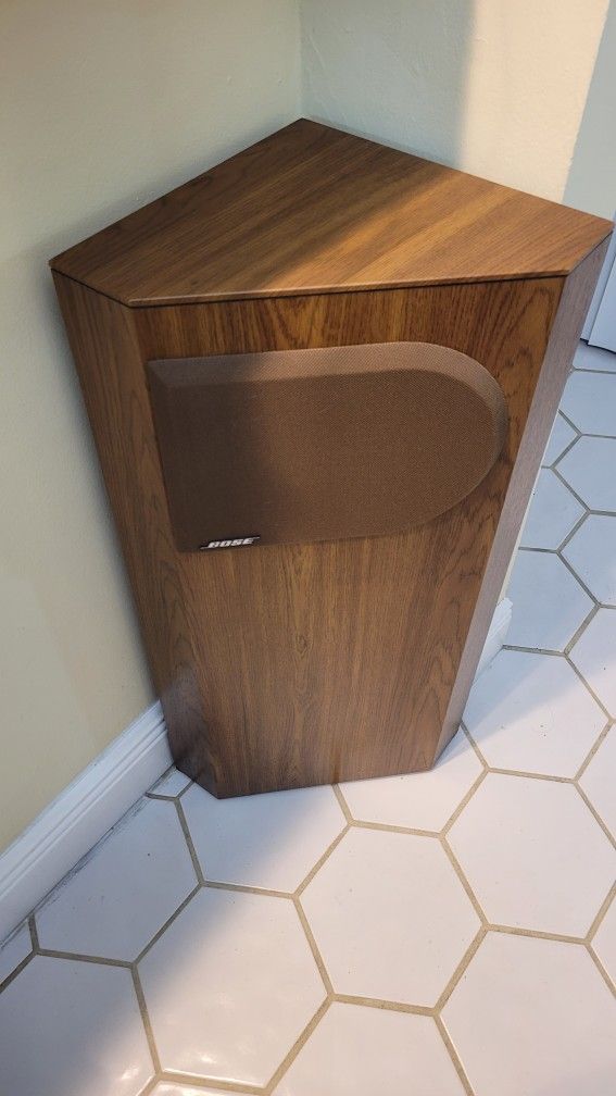 Bose 401 Speaker System