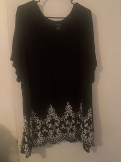 Plus size 26 ladies Lane Bryant top 7$