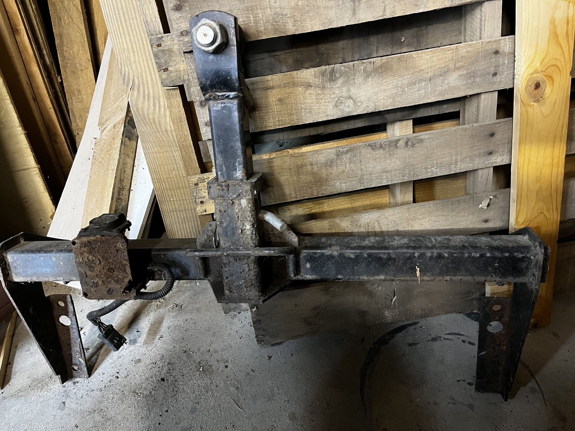 Ball Mount Trailer Hitch