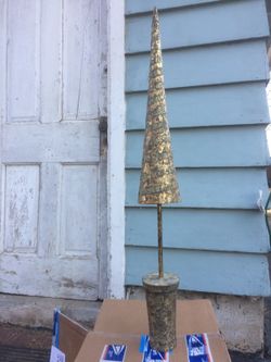 Philippines made tin tree