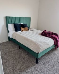 Queen size bed