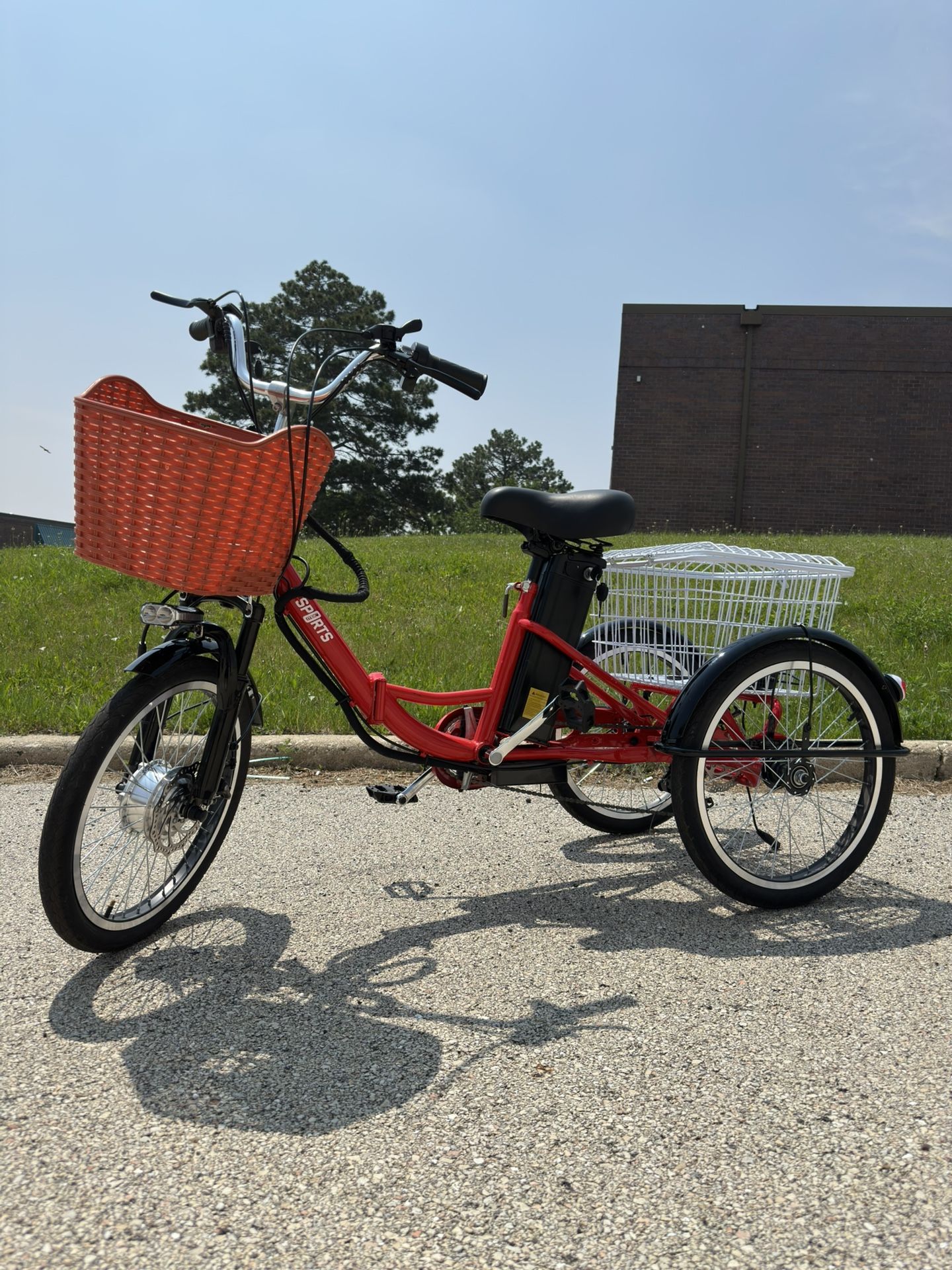 Electric Tricycle For Adults - Pedal Assist & Throttle - BRAND NEW IN THE BOX