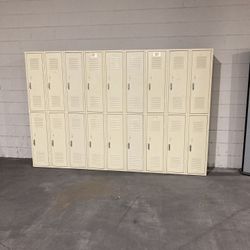 Locker’s 