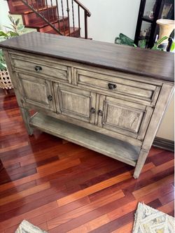 Wood cabinet