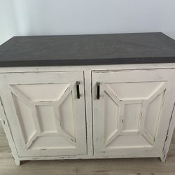 Rusticww Farmhouse Cat Litter Box Cabinet – Great Condition!