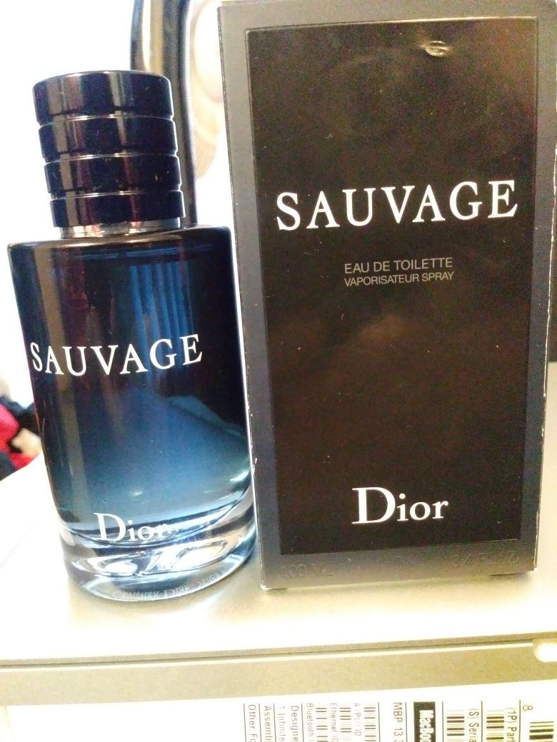 Selling my sauvage dior men's 34.oz. cologne. Great smell lots of complements