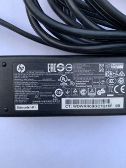 HP Laptop Power Adapter 19.5 V 45 W part # (contact info removed)02