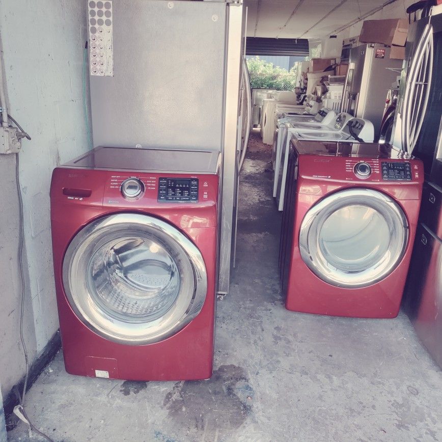 like new matching Samsung maroon front load washer dryer stackable or not works perfect with warranty