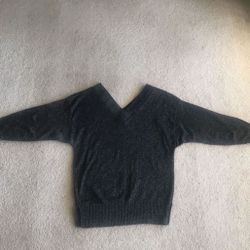 Like New Pierre Cardin Women’s Medium Black Light Tunic Sweater Silver Sparkle Deep V Neck drop shoulder Pullover USA 