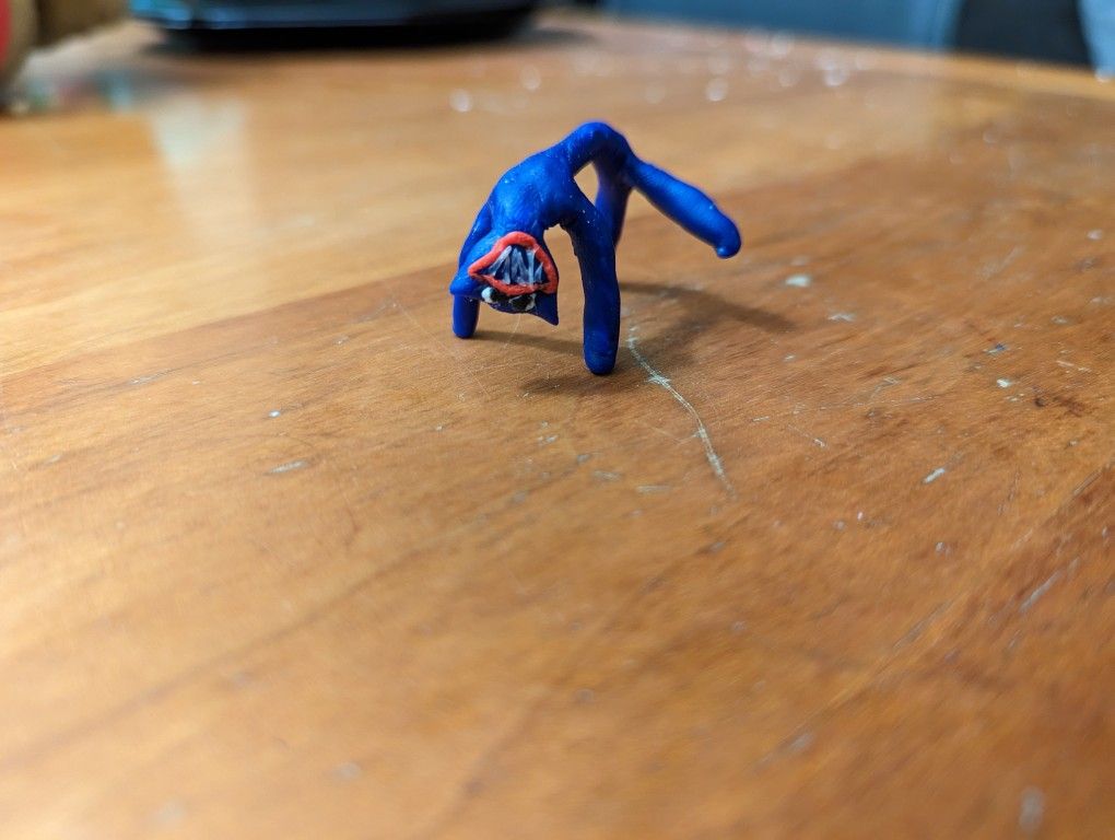Huggy Wuggy Finger Hugger Desk Ornament