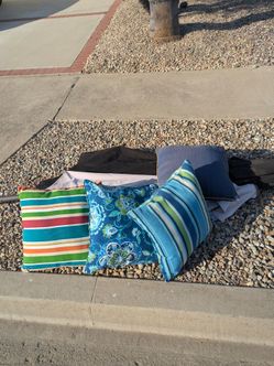 Free outdoor pillows and umbrellas