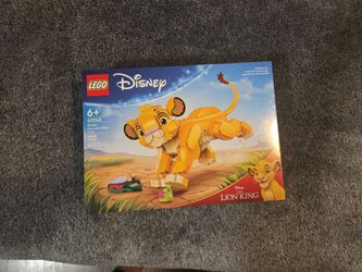 ( NEW ) Disney Simba LEGO set