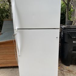 Whirlpool Refrigerator 