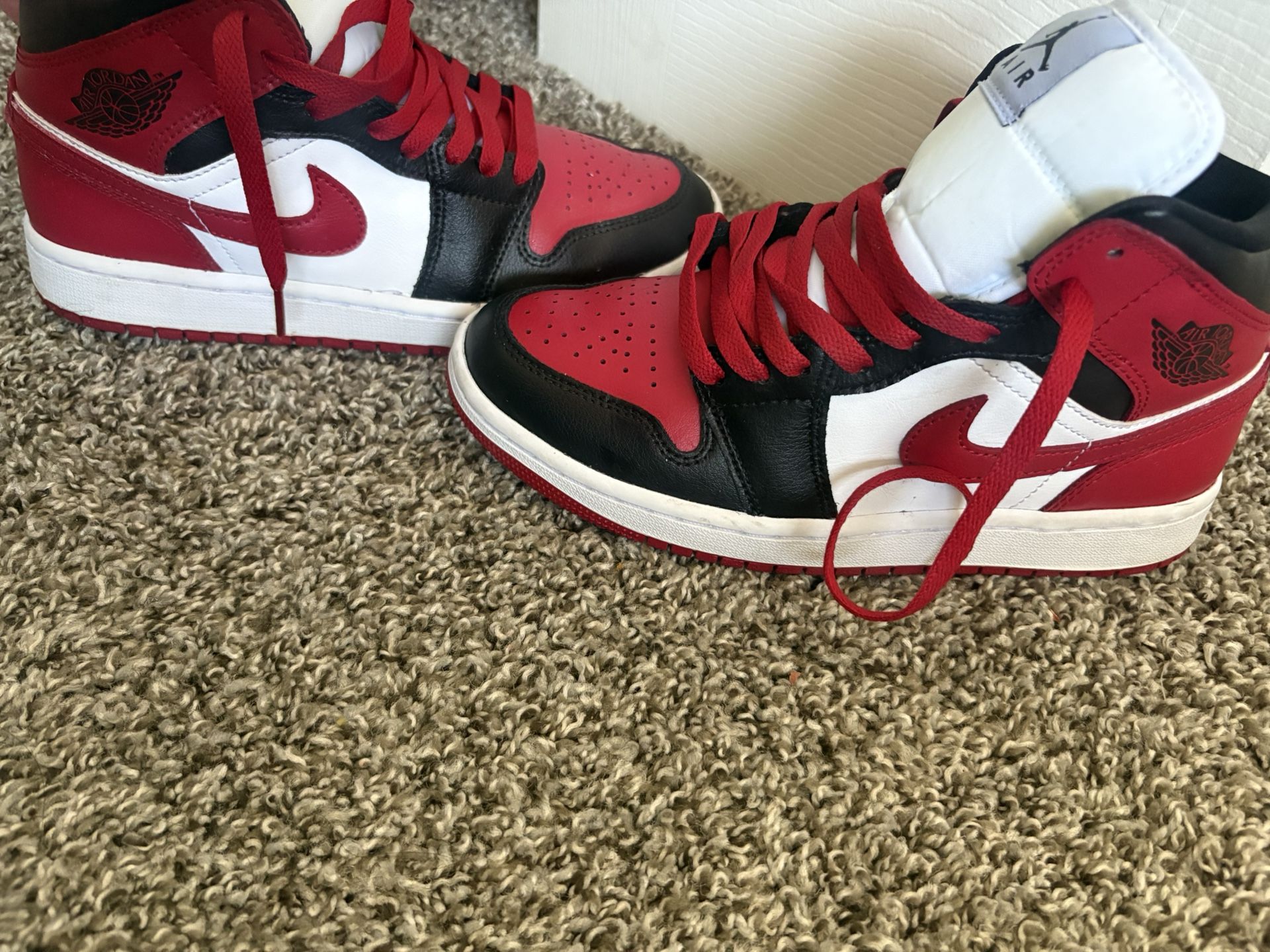 Women’s Air Jordan Mid