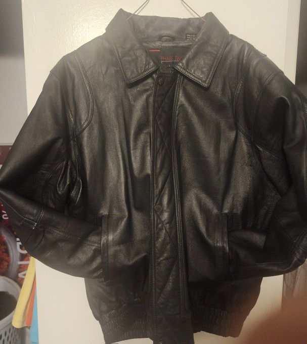 Mens Large 100% Leather Jacket