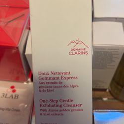 Clarins  Doux Nettoyant Gommant Express  