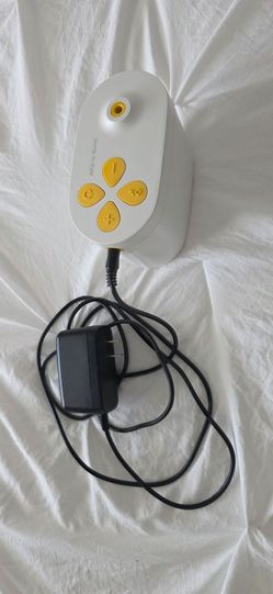 Medela pump in style pump and charger