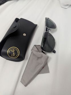 Raybans RB3483