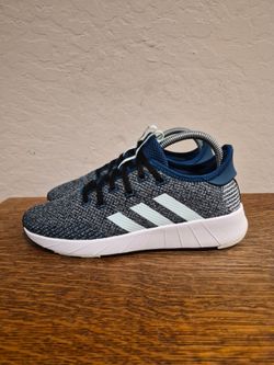 Adidas Questar X BYD Athletic Running Shoes 
Women's Size US 7