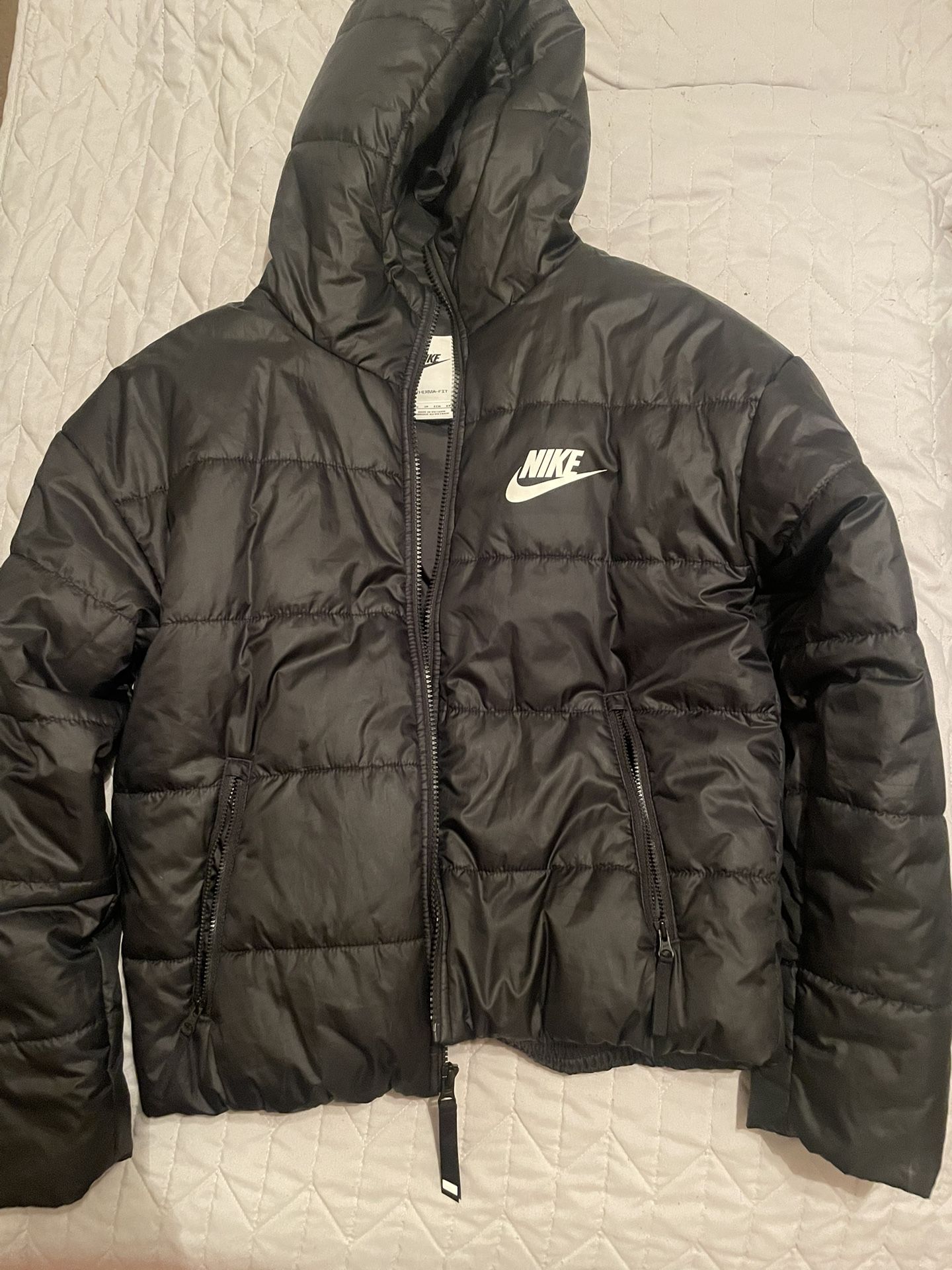 xs men nike puffer jacket