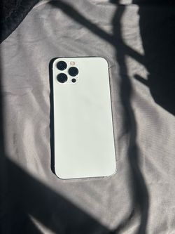 iPhone 12 Pro Max UNLOCKED