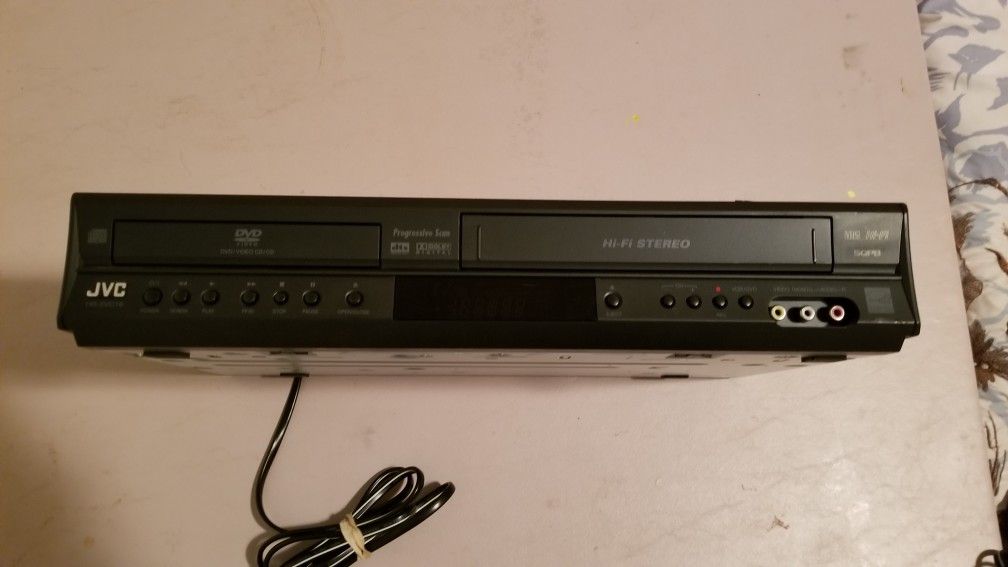 JVC DVD & VCR Player