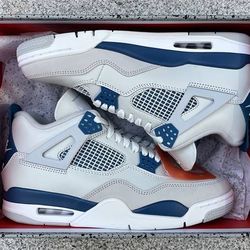 Jordan 4 Military Blue - Size 9.5