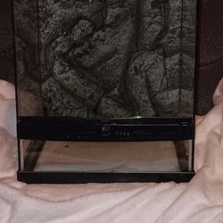 Zilla 12x12x18 Terrarium 