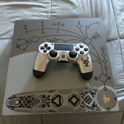 PS4 pro god of war