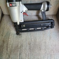 Porter Cable Brad Nailer 