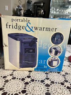 New Portable electric mini fridge & warmer plug into a wall outlet or car 12 v socket
