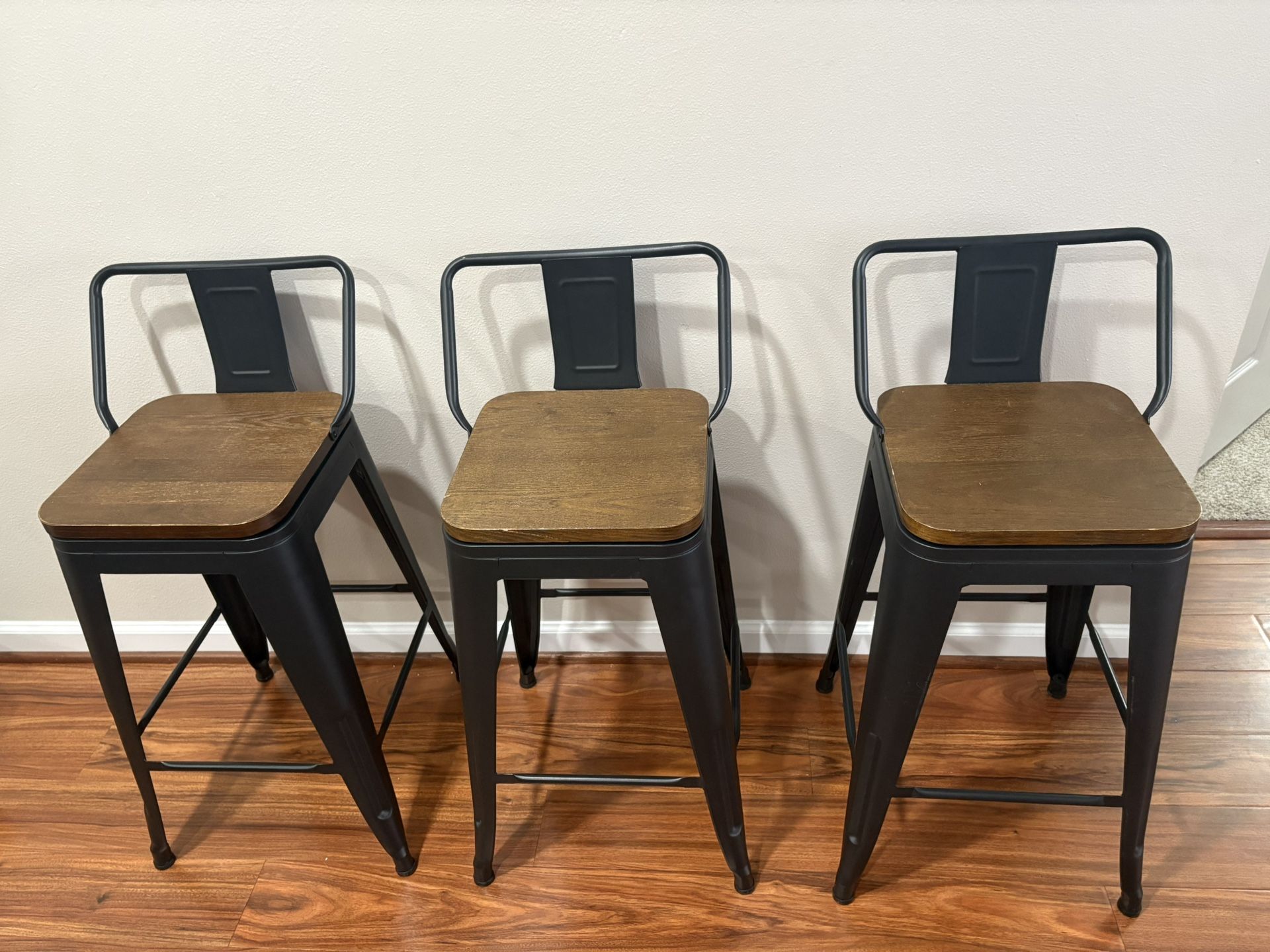 Swivel Metal Bar Stools