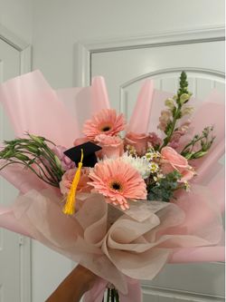 Pink Graduation flower Bouquet