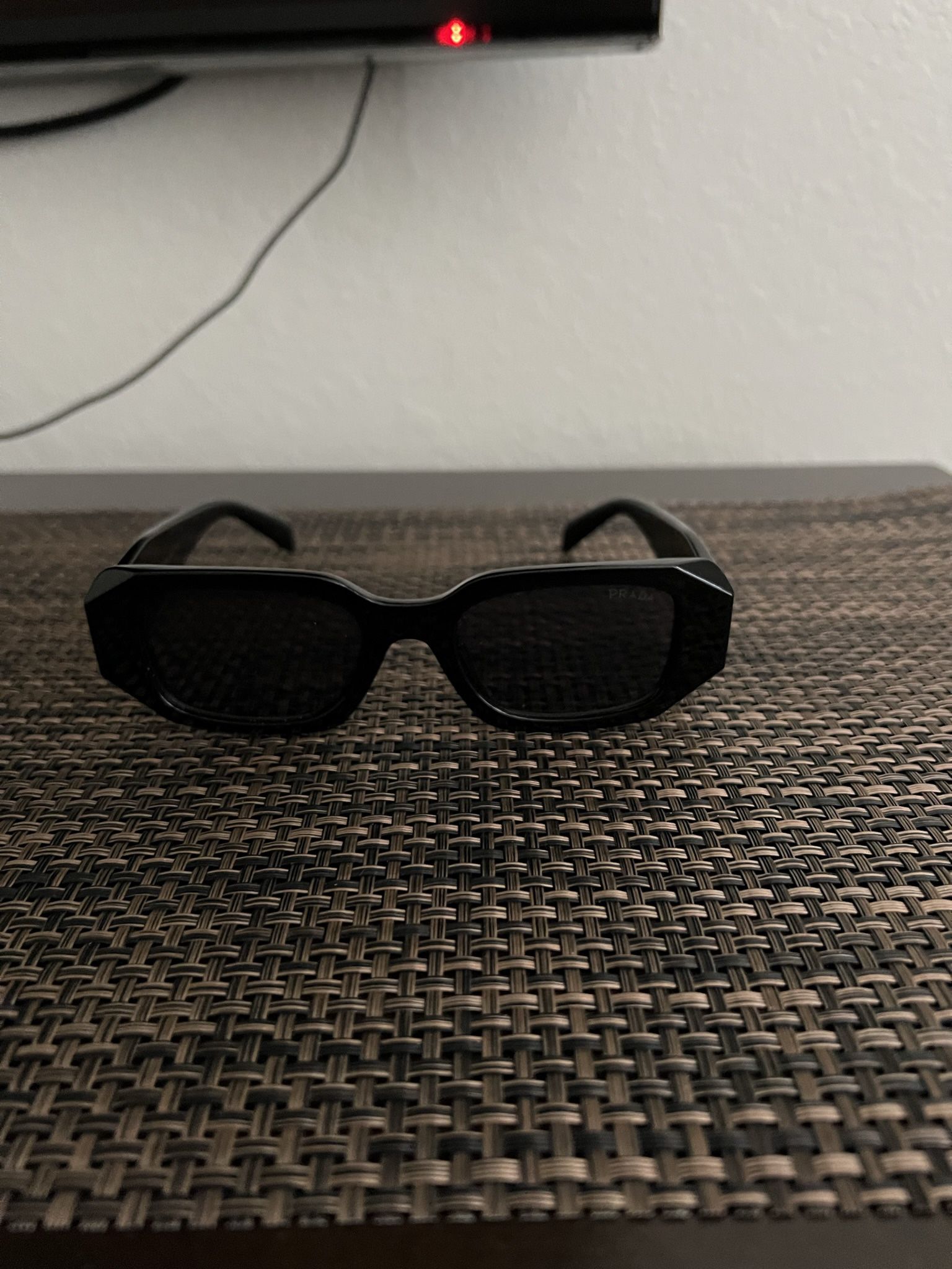 Prada Sunglasses 17WS