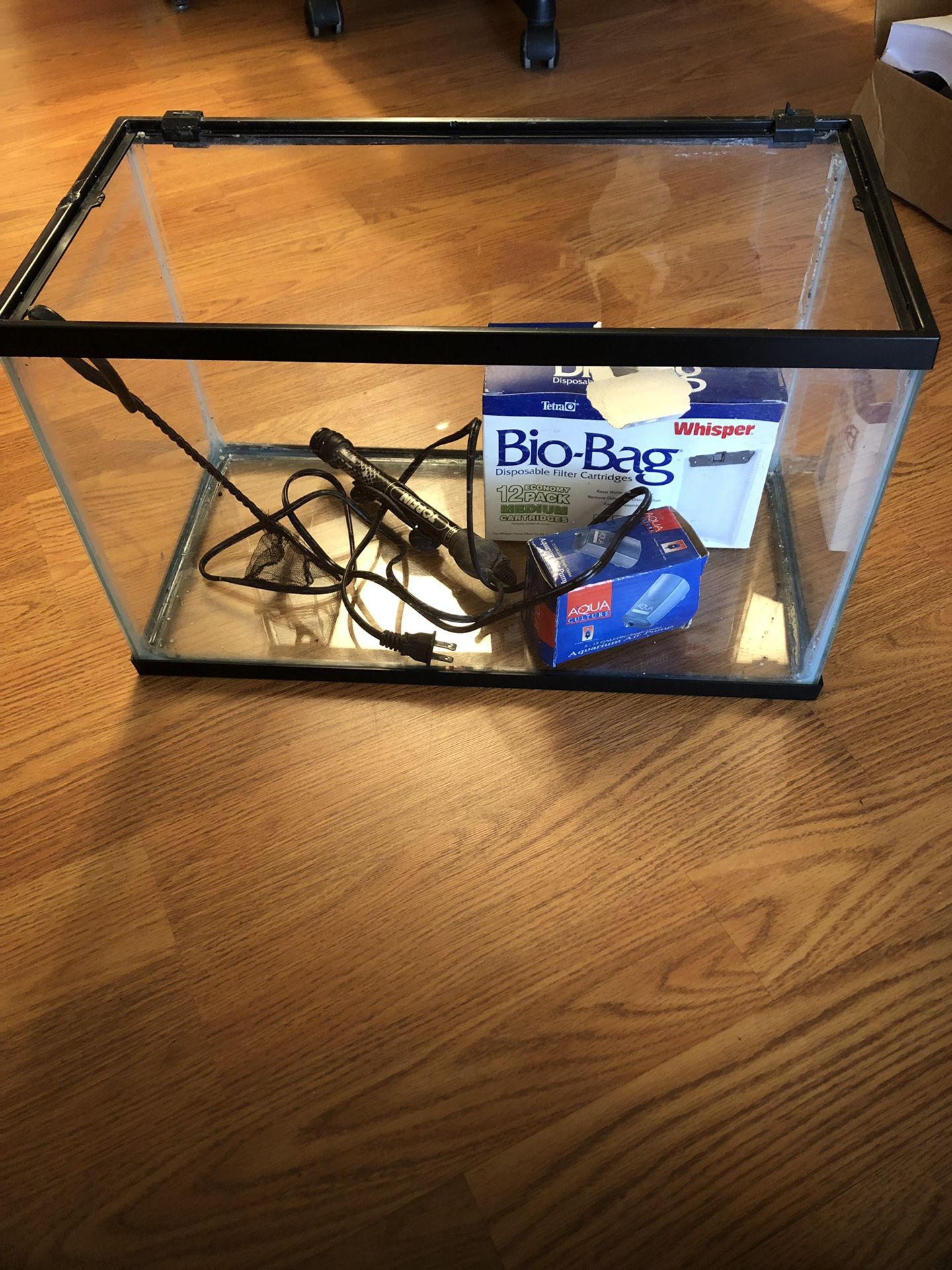 Fish tank with heater and cartridge plus $20