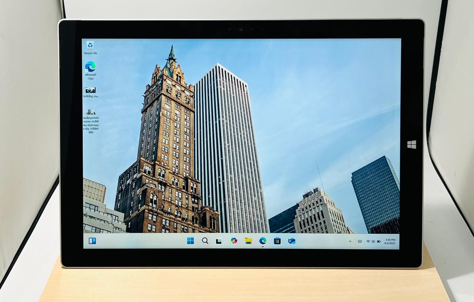Microsoft Surface Pro 3 Core i5 4GB 120GB SSD Windows 11 Pro Tablet