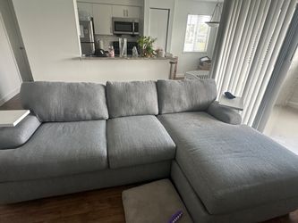 Alpha Chaise Sectional Sofa – Good Condition, Gray, 1 Piece - Tamarac, FL