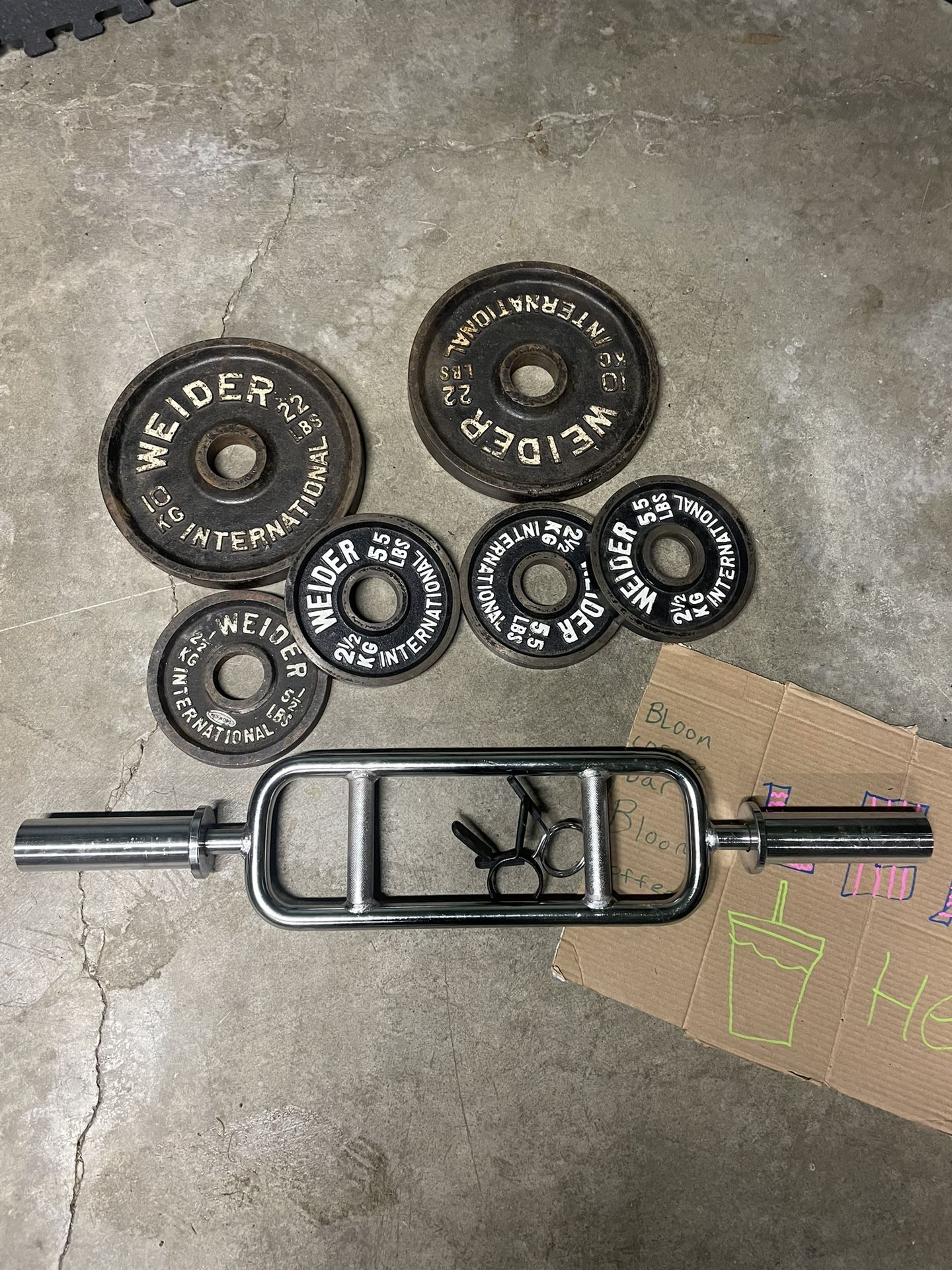 Curl/tricep Extension Bar And Weights
