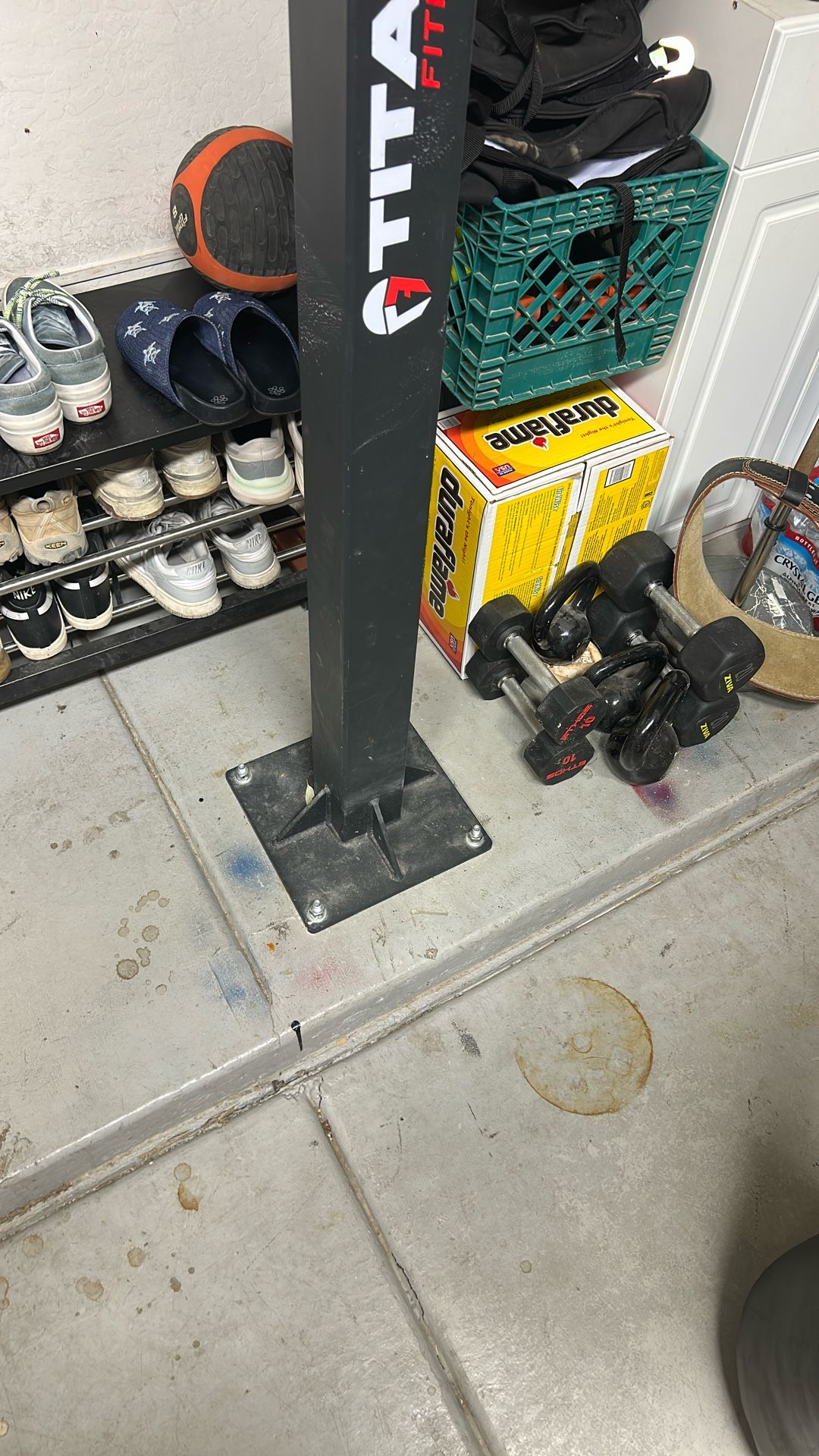 Heavy Kick/punch bag With Heavy Duty Adjustable stand