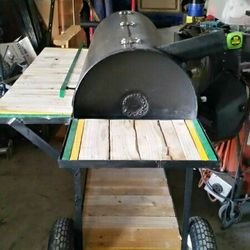 CUSTOM MADE PIT SMOKERS