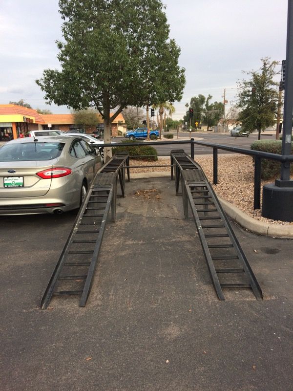 Car lifts - Vehicle display ramps