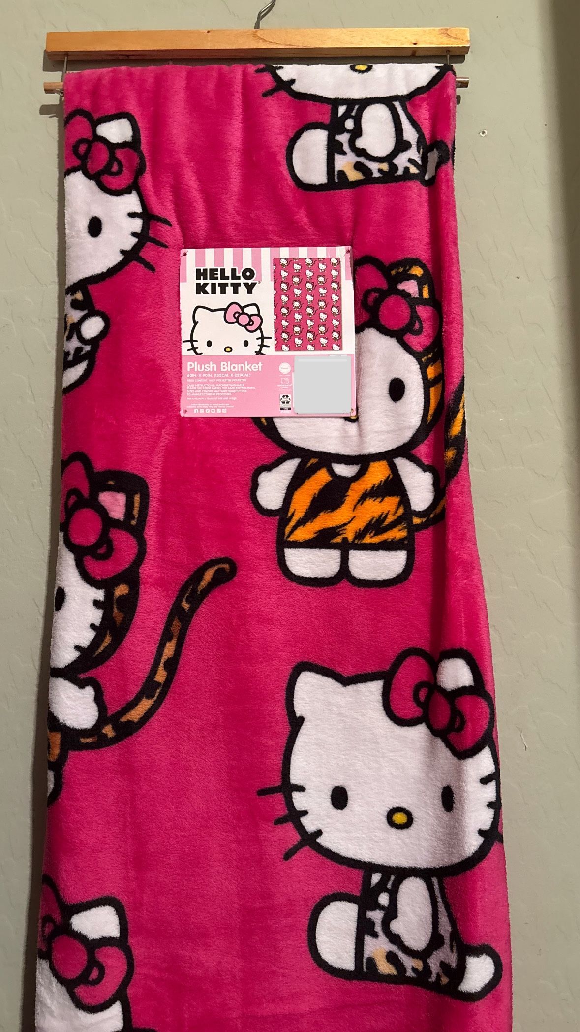 Hello Kitty Blanket