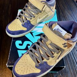 Nike SB Dunk Mid Pro Lewis Marnell edition
