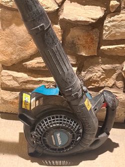 Makita blower