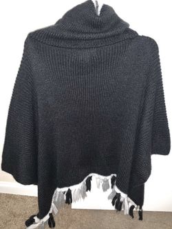 Libby Edelman Fringe Trim Poncho Sweater (Dark Black)