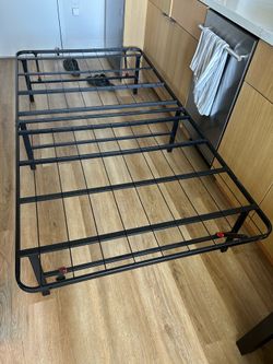 *FREE* twin size mattress frame/bed frame