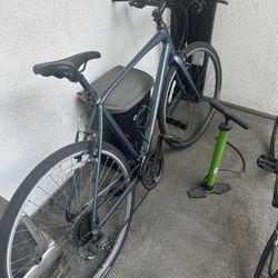 Giant Hybrid Bike (city Bike)